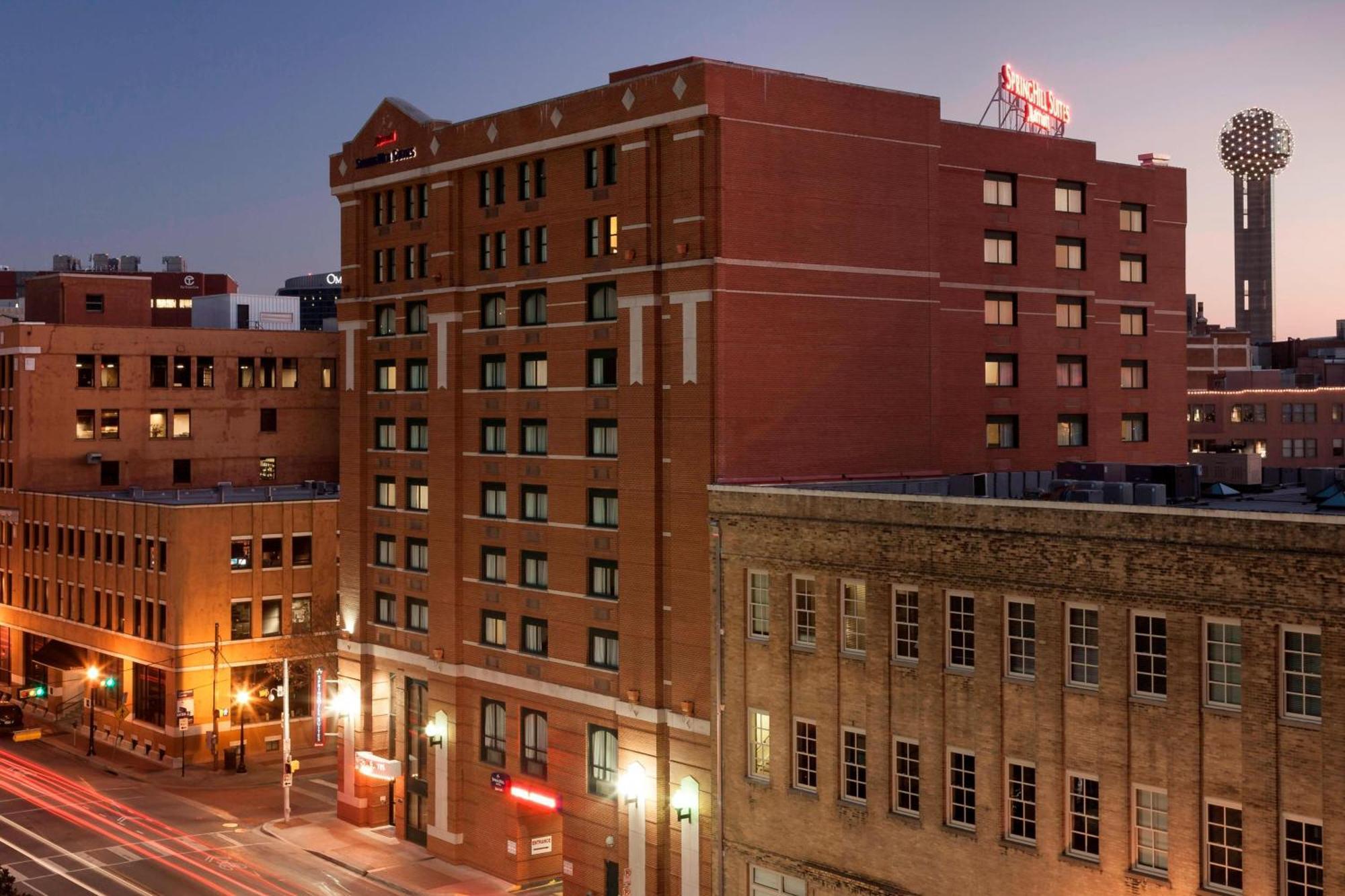 Springhill Suites By Marriott Dallas Downtown / West End Exterior photo